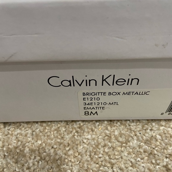 Pumps - Picture 6 of 6